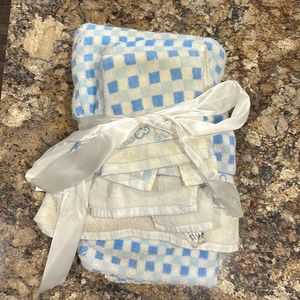 VINTAGE ‼️‼️ Disney Mickey towel set